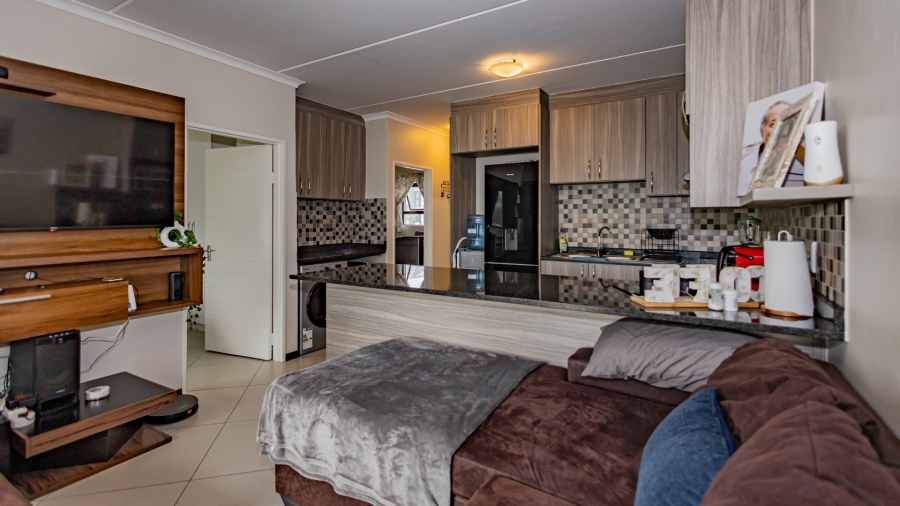 2 Bedroom Property for Sale in Buh Rein Estate Western Cape
